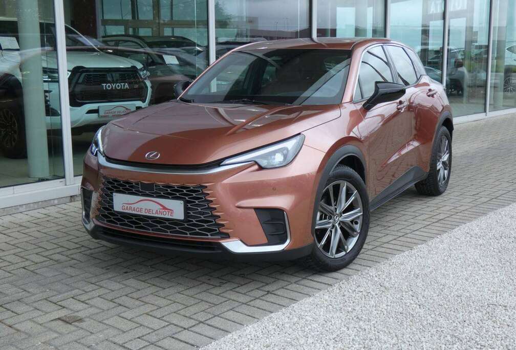 Lexus Hybrid Elegant +BRUIN LEDER +Stuur&Zetelverwarming +GPS +Dodehoek +Parkeersensoren