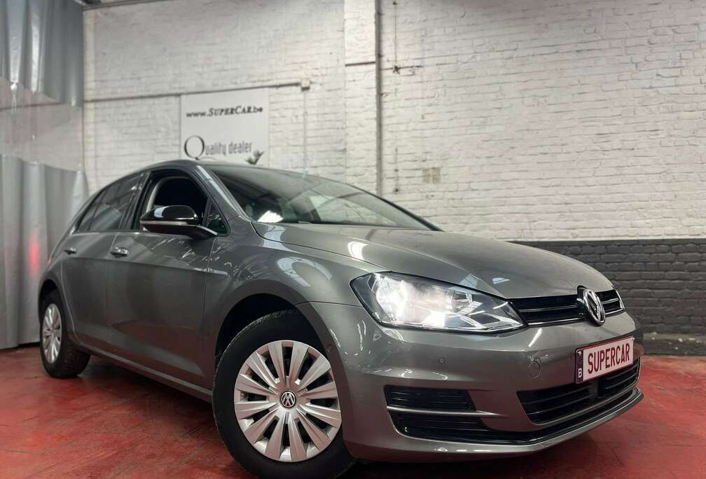 Volkswagen Golf 1.2 TSI Trendline* CAPT AV/AR * 224 X 48 M *