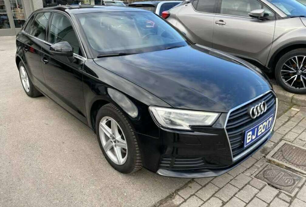 Audi A3 Sportback 1.6i 16v FSI Attraction