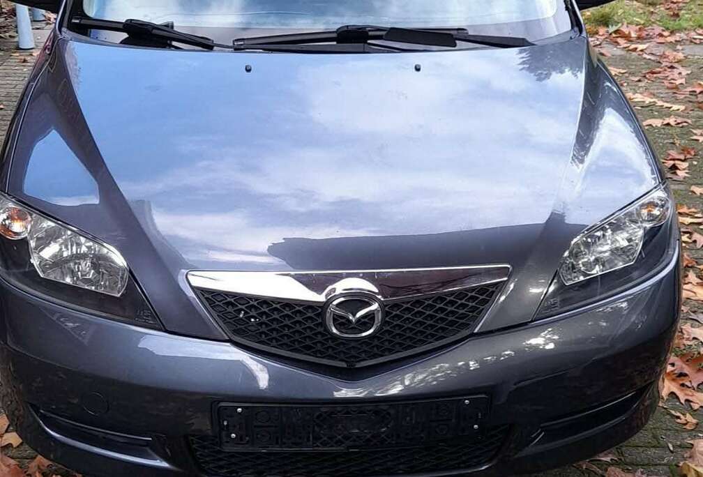 Mazda Mazda 2005 automatiek 1.4 euro benzine 140.000 KM