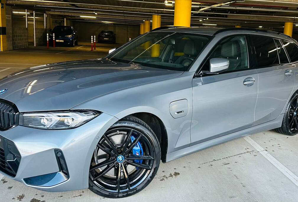 BMW Touring 330e pack M sport touring * Tva * carbone