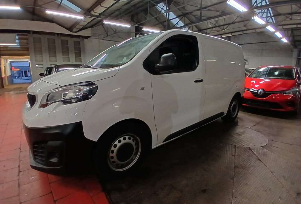 Peugeot 1.6 BlueHDi L1 Compact Premium