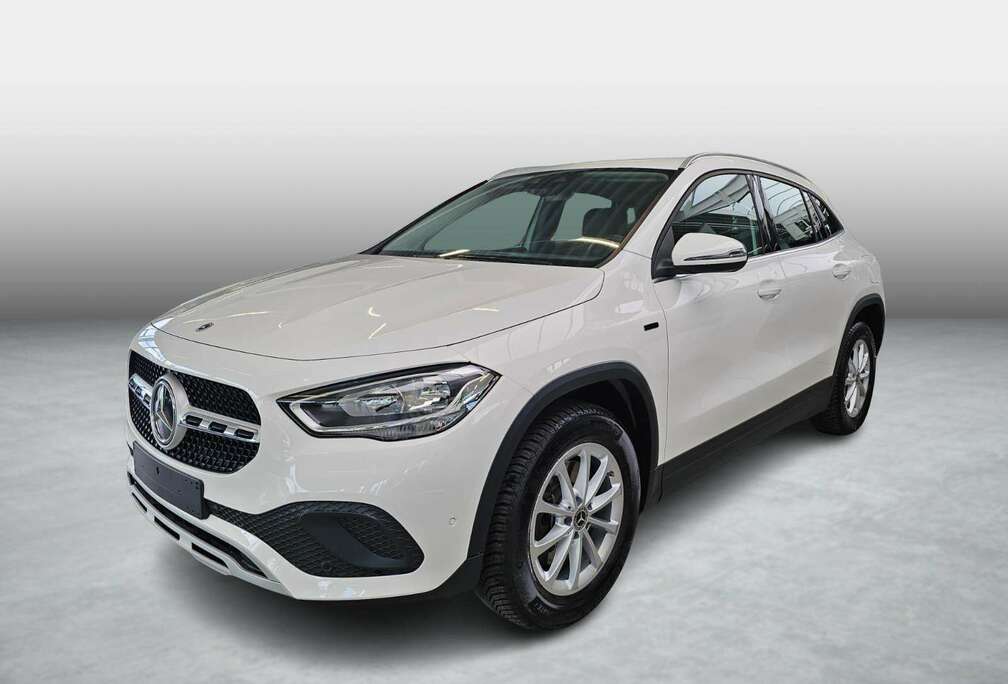 Mercedes-Benz GLA 250e Business Line