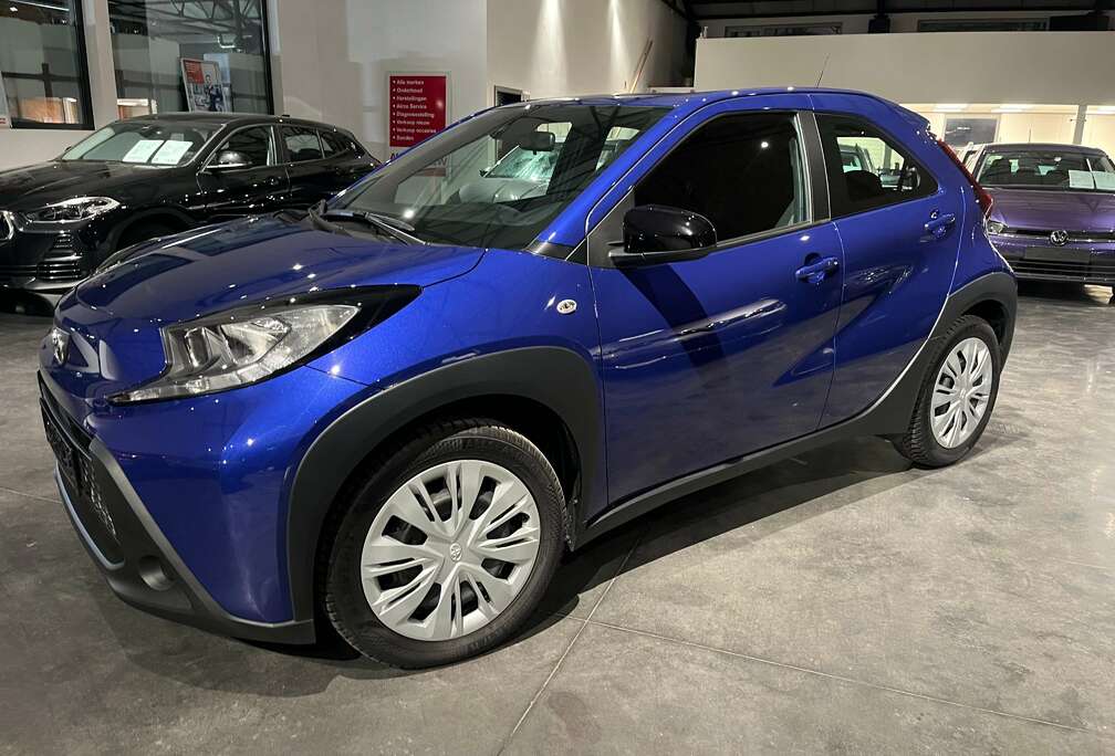 Toyota AUTOMAAT CAMERA AUT AC VERW. ZETEL CARPLAY ANDROID