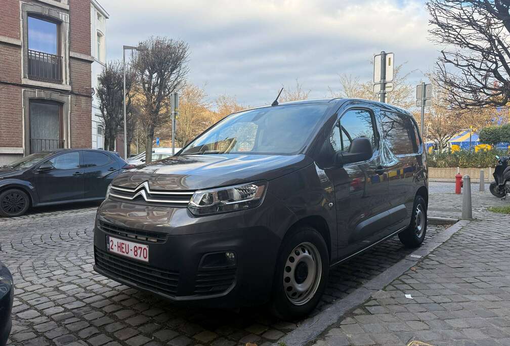 Citroen 1.5 BlueHDi M Caméra, Carplay, 3 places assises