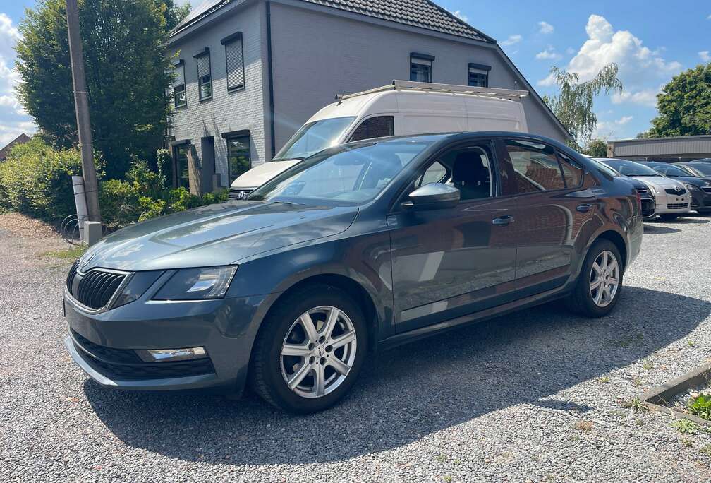 Skoda 1.2 TSI Airco,Gps,Sensoren,Cruise control,