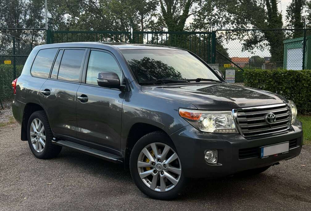 Toyota Land Cruiser 4.5 D-4D V8 Premium