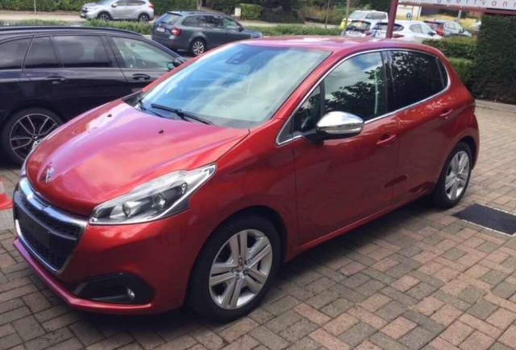 Peugeot 208 1.2 PureTech Allure S