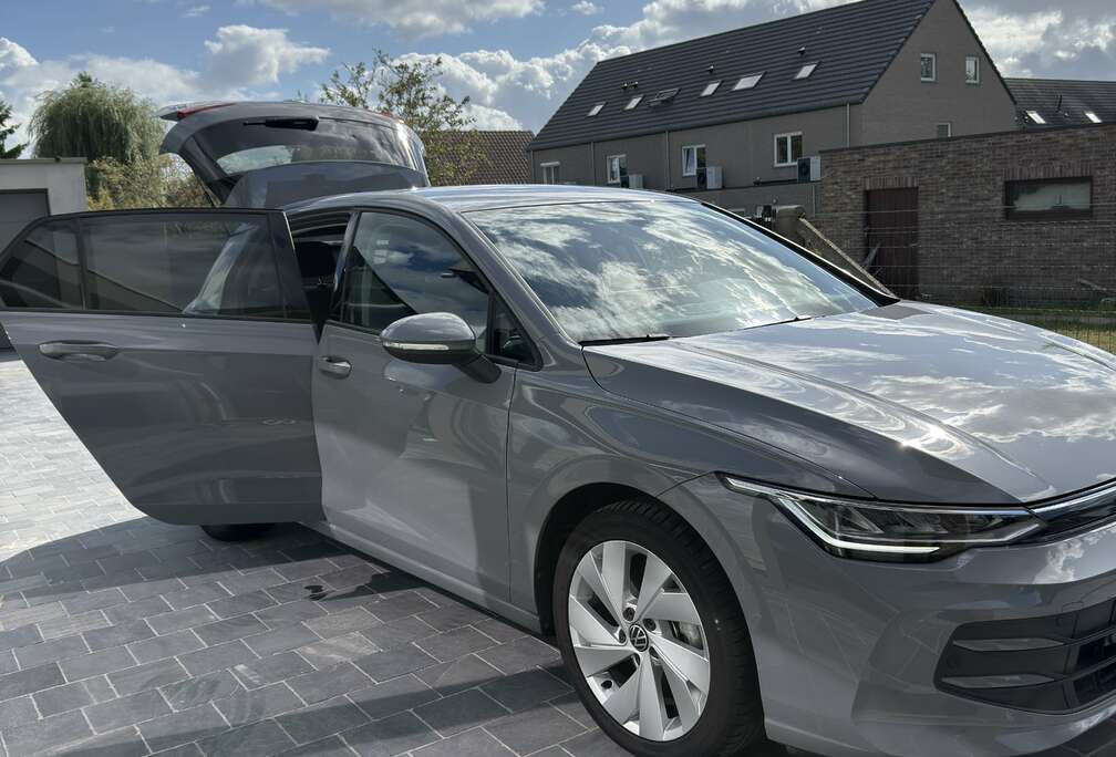 Volkswagen 1.5 eTSI Life OPF DSG (EU6AP)