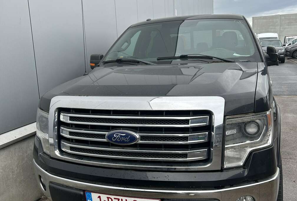 Ford Lariat Supercrew