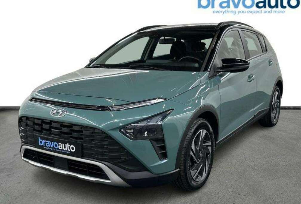 Hyundai BiTone AT + Carplay & camera