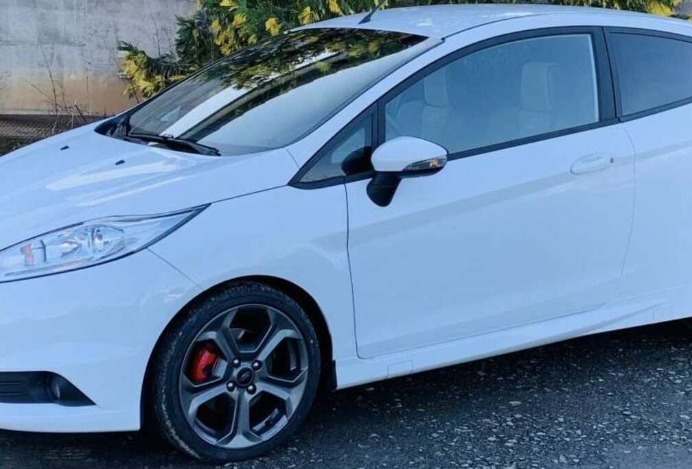 Ford ST2 1.6 EcoBoost