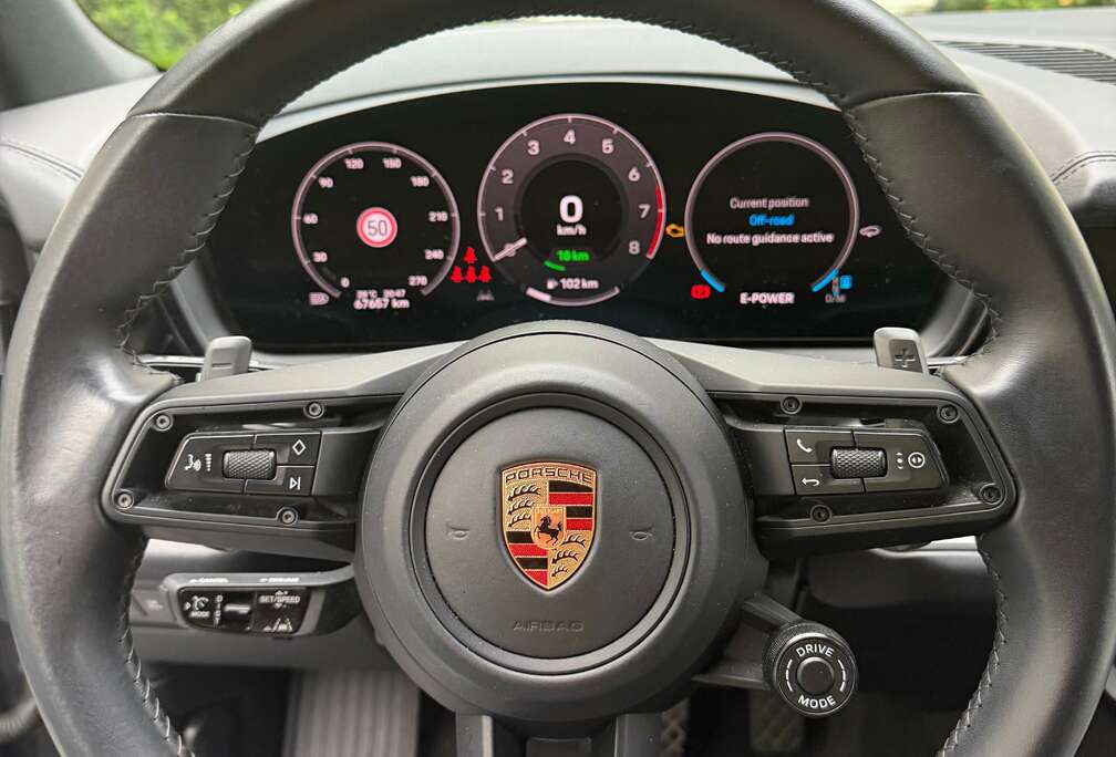 Porsche Cayenne E-Hyrbrid 3.0 Turbo V6 470PS (346 kW)