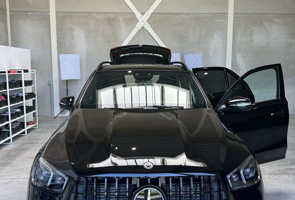 Mercedes-Benz de 4-Matic PHEV Business Solution