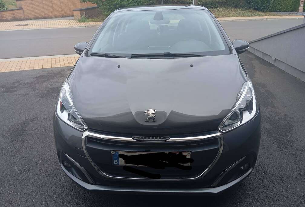 Peugeot 208 1.2i PureTech Style