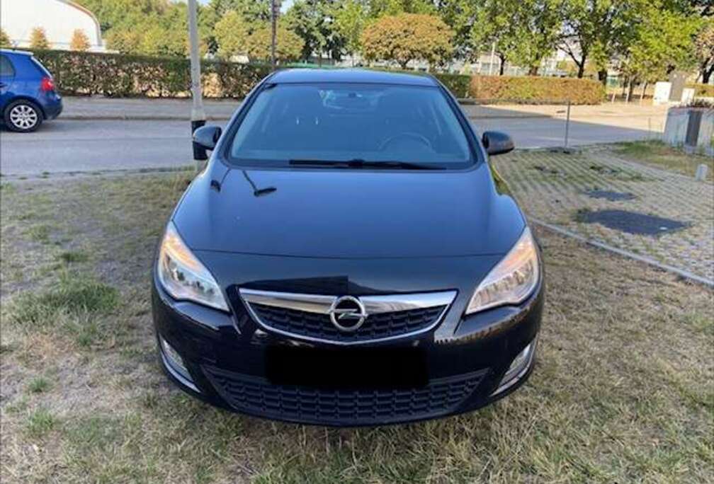 Opel Astra 1.4i Enjoy