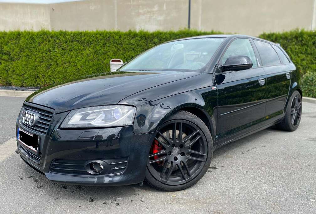 Audi Audi A3 / S3 Replica ( S-Line )