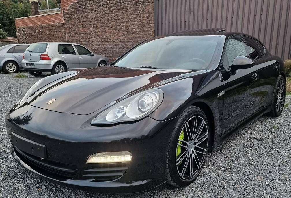 Porsche 3.0 D V6 DPF Tiptronic // Prete a immatriculer