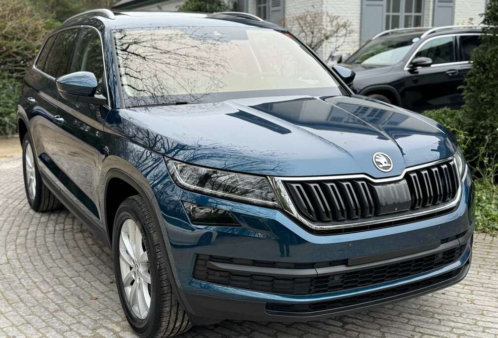 Skoda 1.5 TSI Style DSG/Panodak/360cam/virtual/full opt.