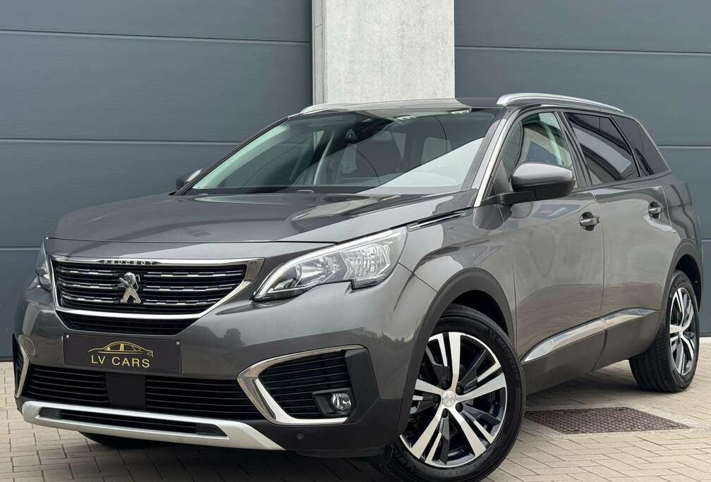 Peugeot 5008 1.2 PureTech Allure / 7 zitplaatsen / pano /