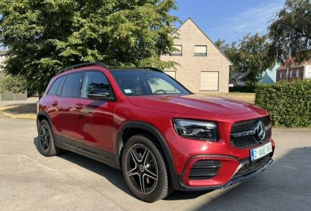 Mercedes-Benz GLB 200 AMG Line *Navi*Cam*Half leder*Pano dak*Keyless*Lane* BTW incl
