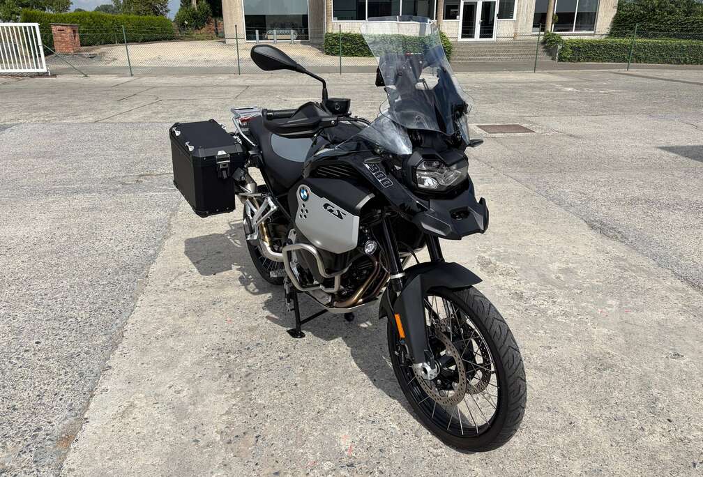 BMW Full option • 3 BMW koffers • ConnectedRide Navi • BMW garantie tot 02/2030
