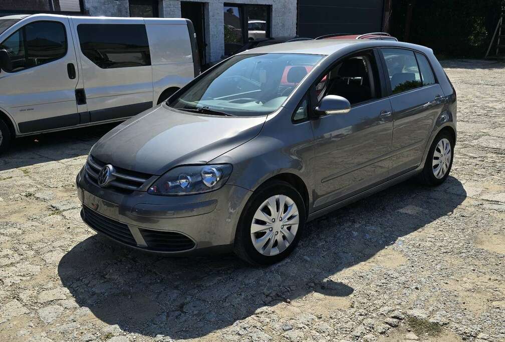 Volkswagen 1.6 Automatik Trendline