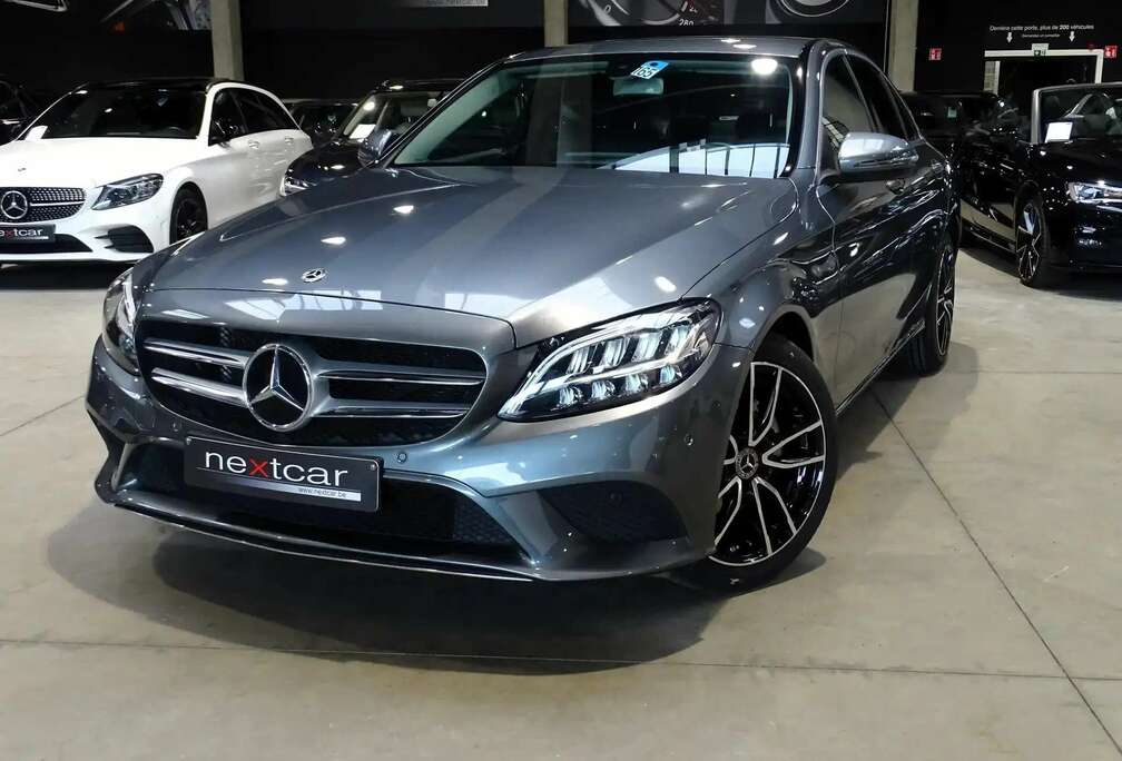 Mercedes-Benz d Berline Avantgarde *LED-NAVI-TISSU CUIR-PARKING*