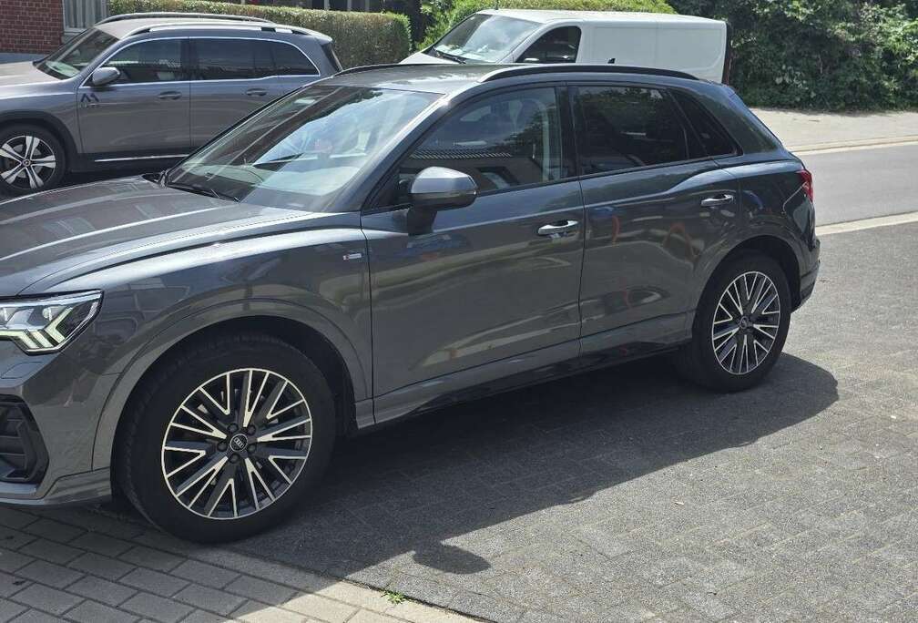 Audi 40 TFSI Quattro S line tronic