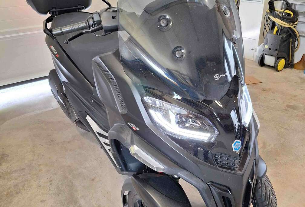 Piaggio hpe