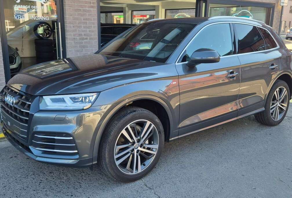 Audi 55 TFSi e PHEV Q Sport S tronic