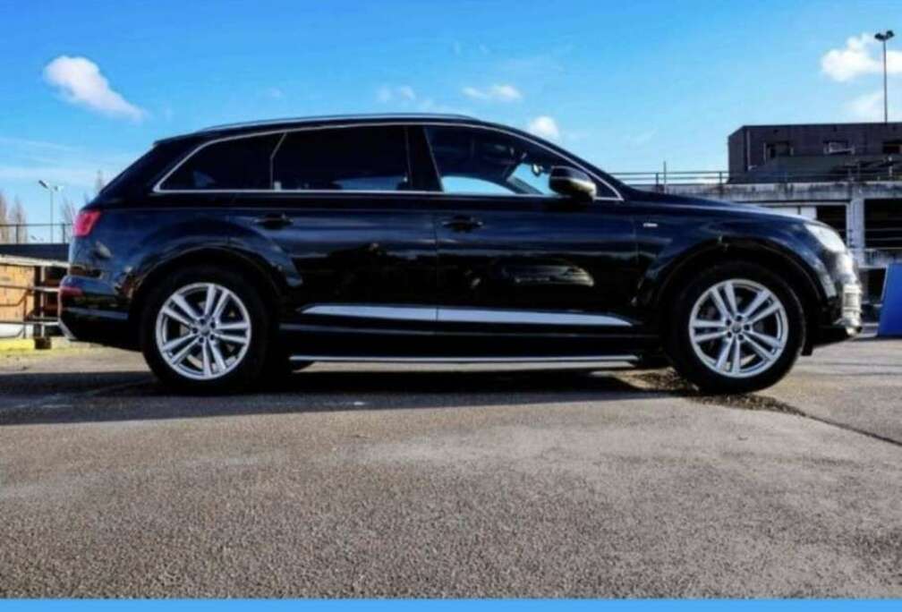 Audi 3.0 TDi V6 ultra Quattro Tiptronic