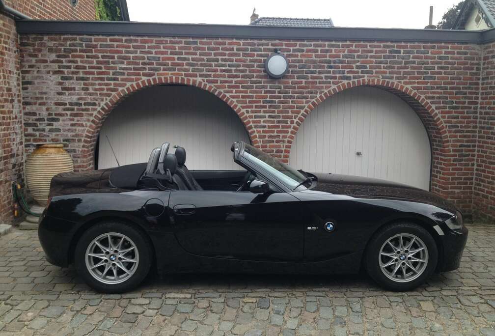 BMW Z4 2.0i 16v