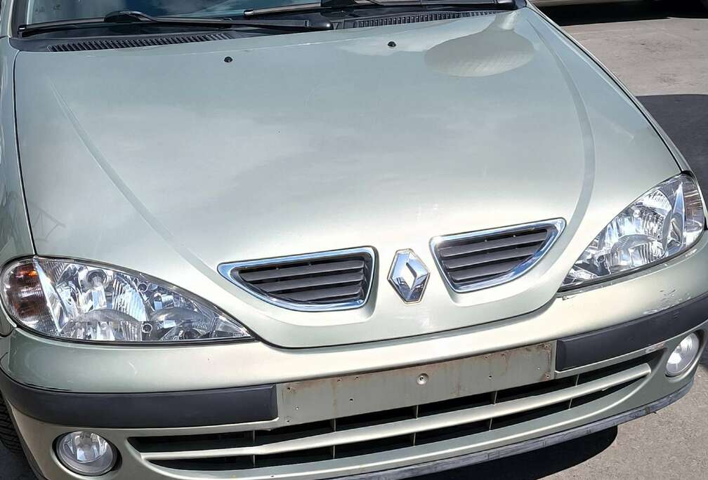 Renault 1400 essence Classic  85000 km.