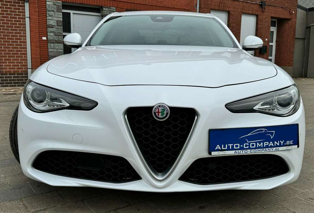 Alfa Romeo 2.0 Turbo 16V AT8 Super