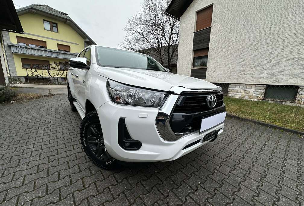 Toyota 2.4 D-4D 4x4 DOUBLE CAB - NETTO 24.500€