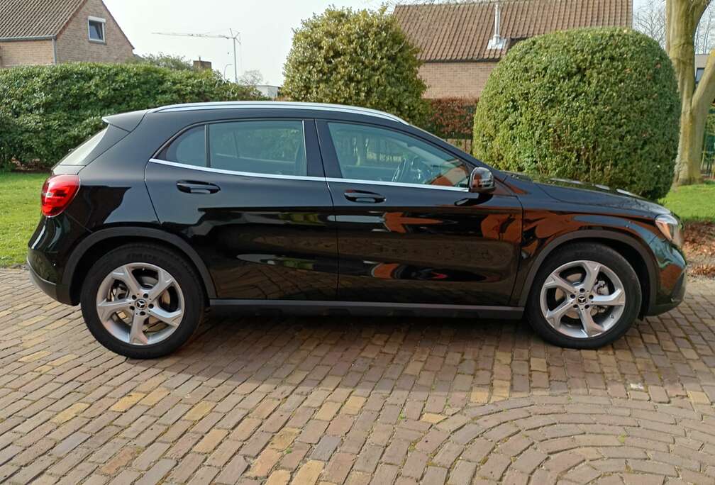 Mercedes-Benz GLA 180