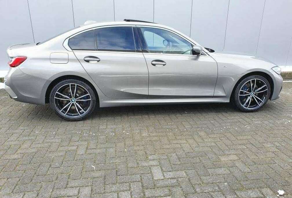 BMW 330e Aut. M Sport full