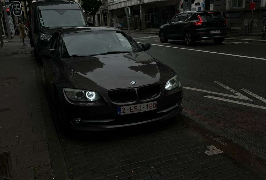 BMW e92 bmw serie 3 coupé