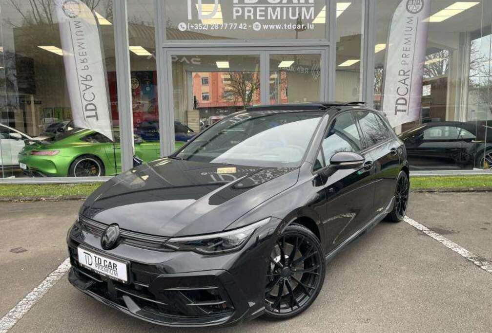 Volkswagen 8 R BLACK EDITION 1 of 1