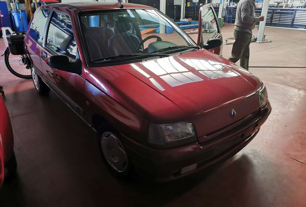 Renault Aquarius