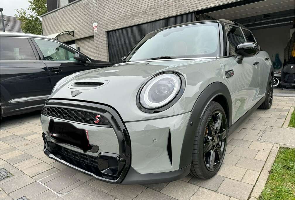 MINI 2.0 OPF FACELIFT- EERSTE EIGENAAR