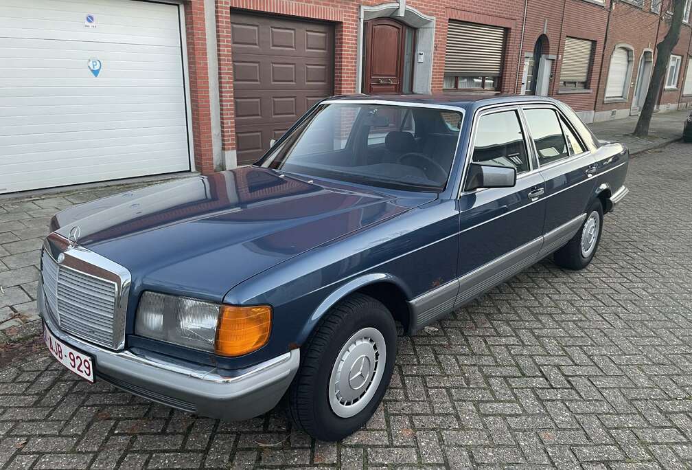 Mercedes-Benz 380 SE