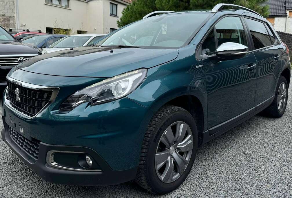 Peugeot 1.2i PureTech Active + NAVI + EURO 6b