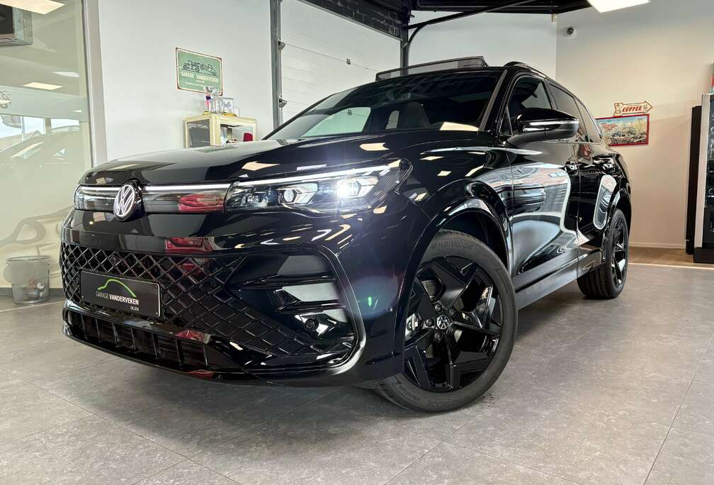 Volkswagen Tiguan 1.5 TSI R-Line !!! PANO !!! DSG