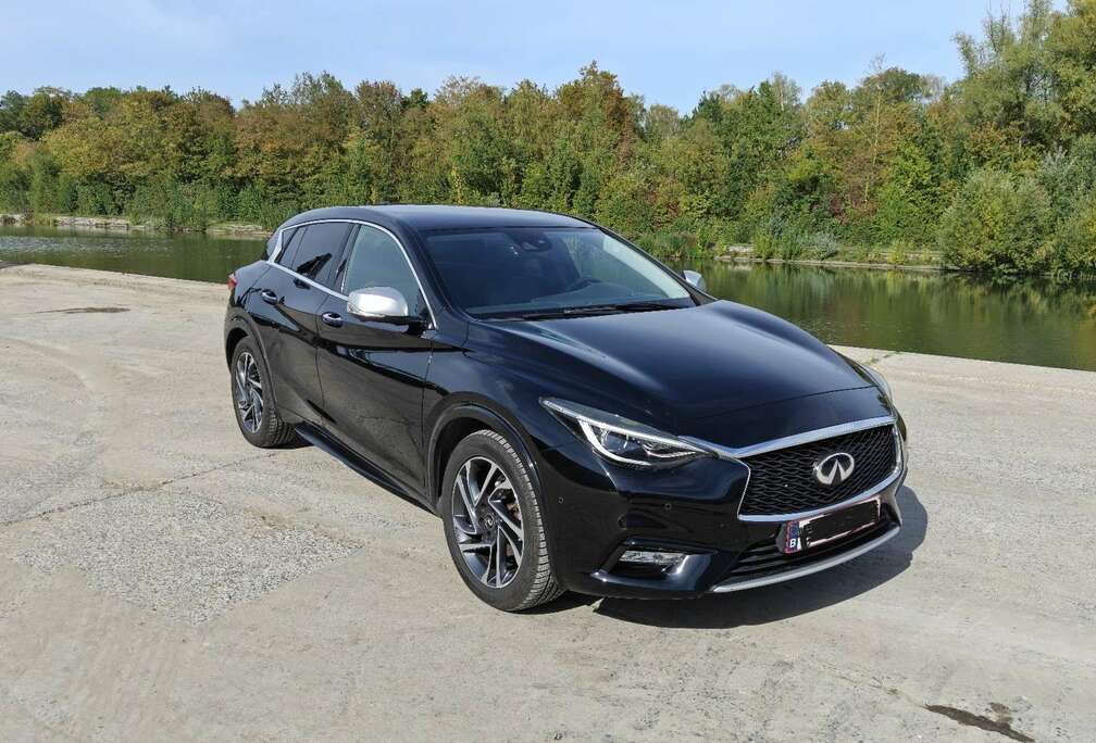 Infiniti 1.6t Premium