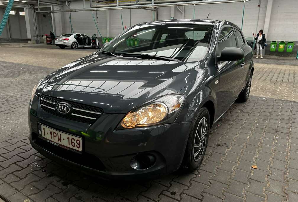 Kia pro Ceed 1.4 CVVT Edition 7