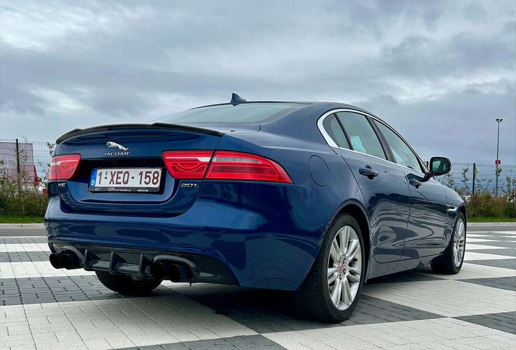 Jaguar XE 2.0 T