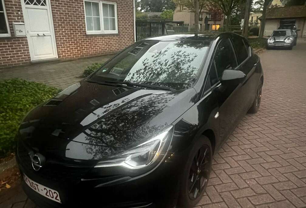 Opel Sports Tourer 1.2 Turbo Edition S/S