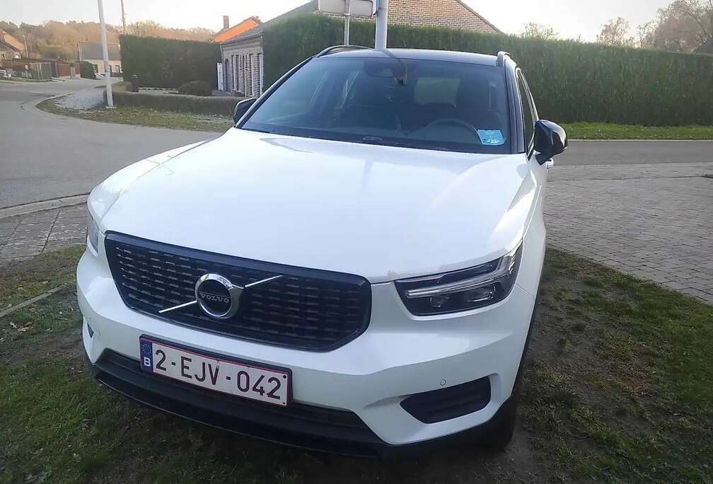 Volvo T5 Twin Engine R-Design DKG (261 HP)